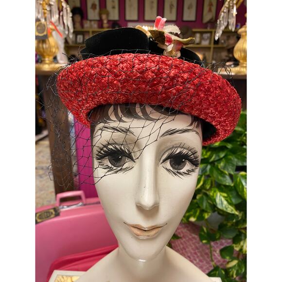 1950s red straw hat with flowers, breton boater, velvet flowers ribbon, easter - Picture 5 of 9